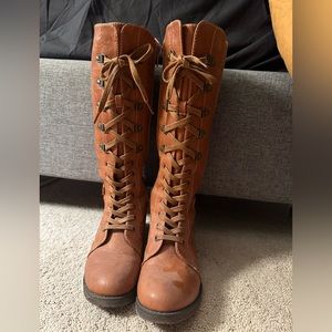 Brown caramel size 7 lace up boots